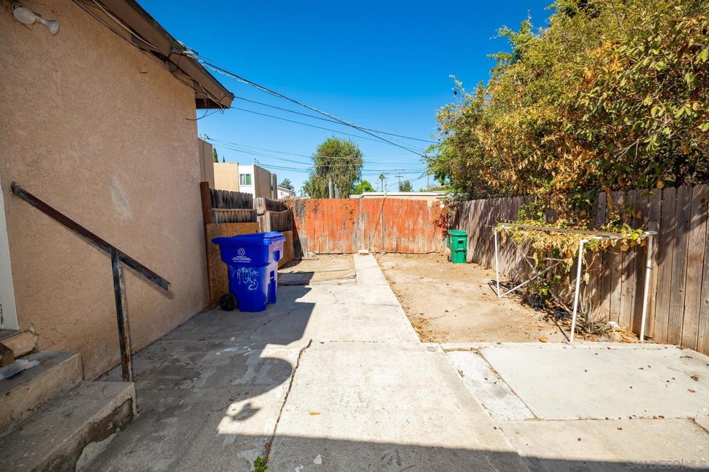 3103 3105 Central Property Photo 42