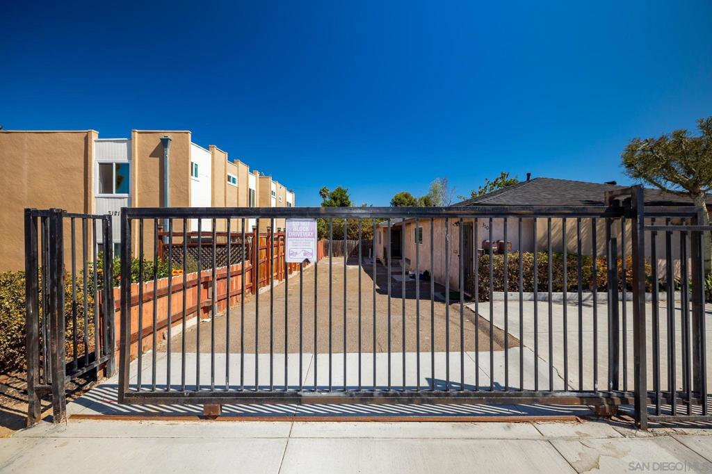3103 3105 Central Property Photo 43