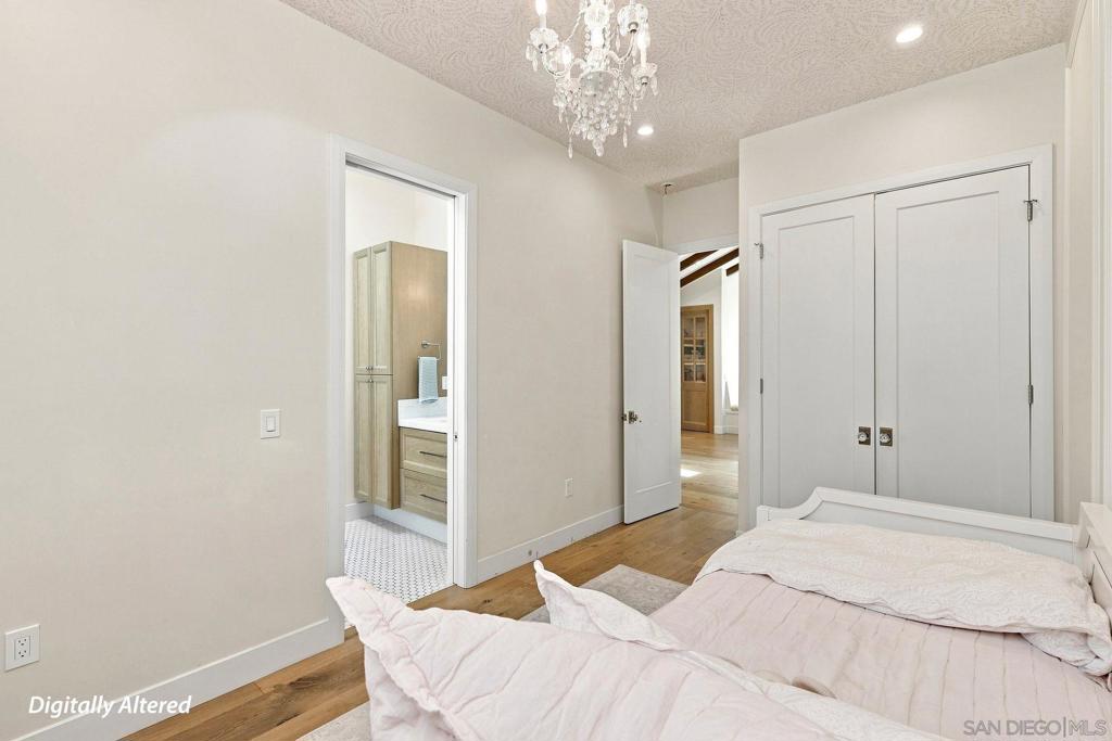 4301 Hawk St Property Photo 18