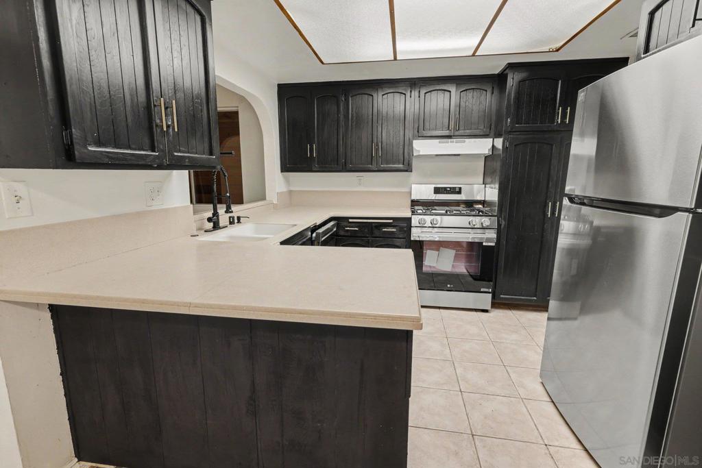 1661 Oak Hill Dr. Property Photo 5