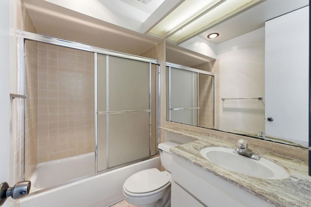 4545 Collwood 14 Property Photo 14
