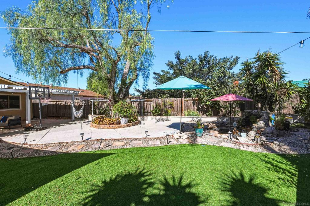 7760 Parkdale Cove Property Photo 24