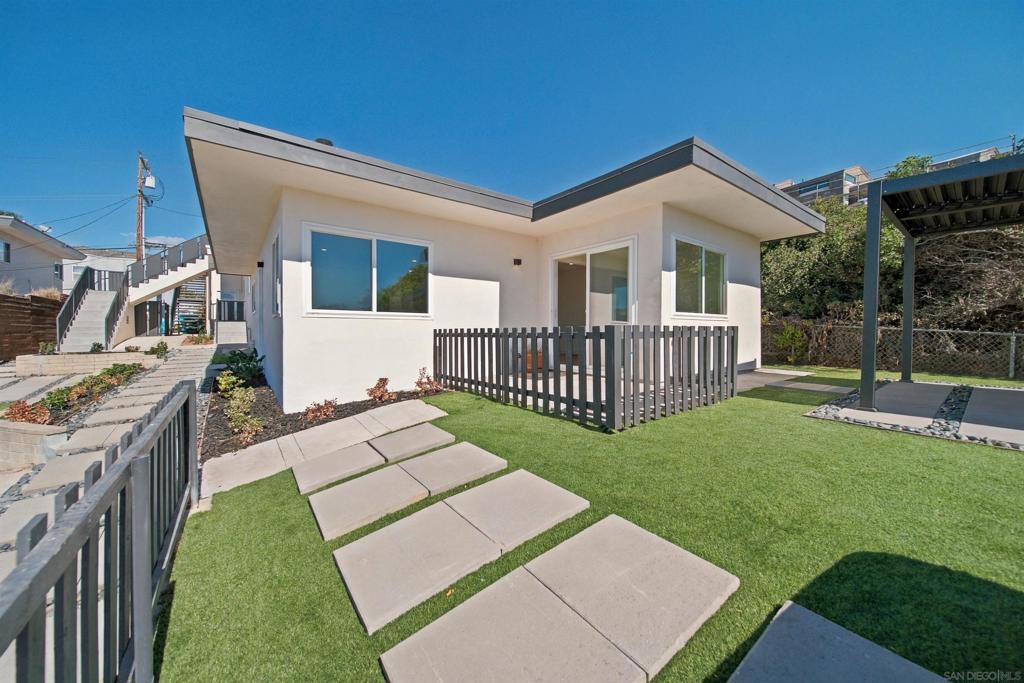 4768 72 Coronado Avenue Property Photo 3