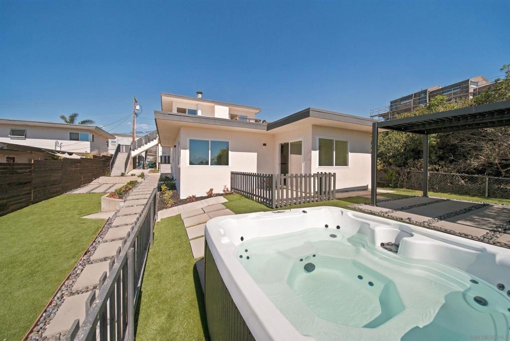 4768 72 Coronado Avenue Property Photo 4