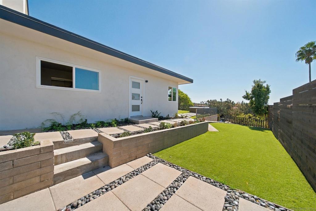 4768 72 Coronado Avenue Property Photo 7