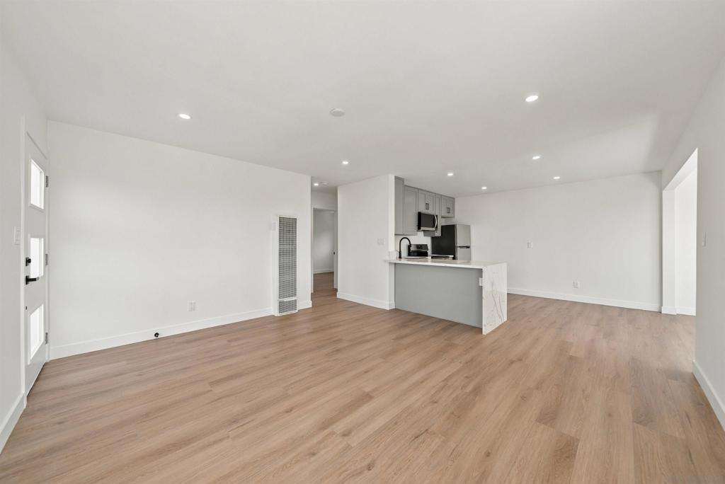 4768 72 Coronado Avenue Property Photo 15