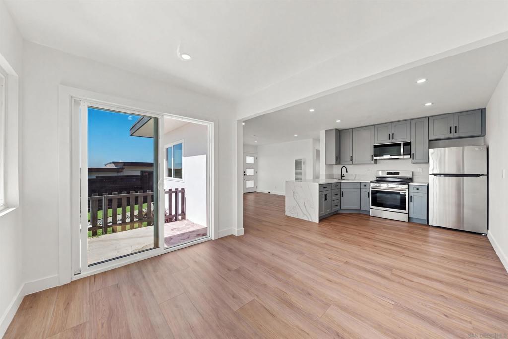 4768 72 Coronado Avenue Property Photo 17