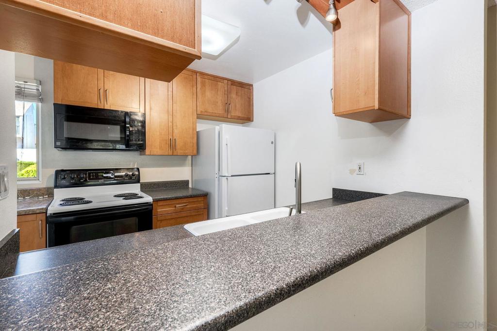4143 Mount Alifan Pl E Property Photo 8