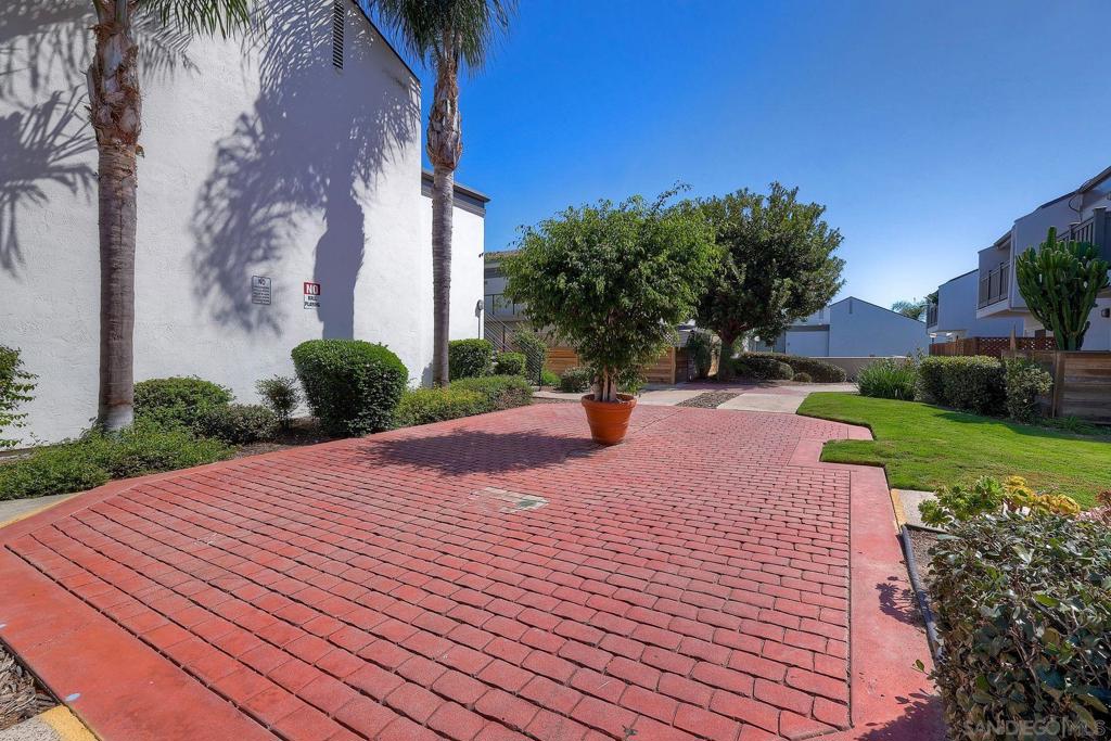 4143 Mount Alifan Pl E Property Photo 24
