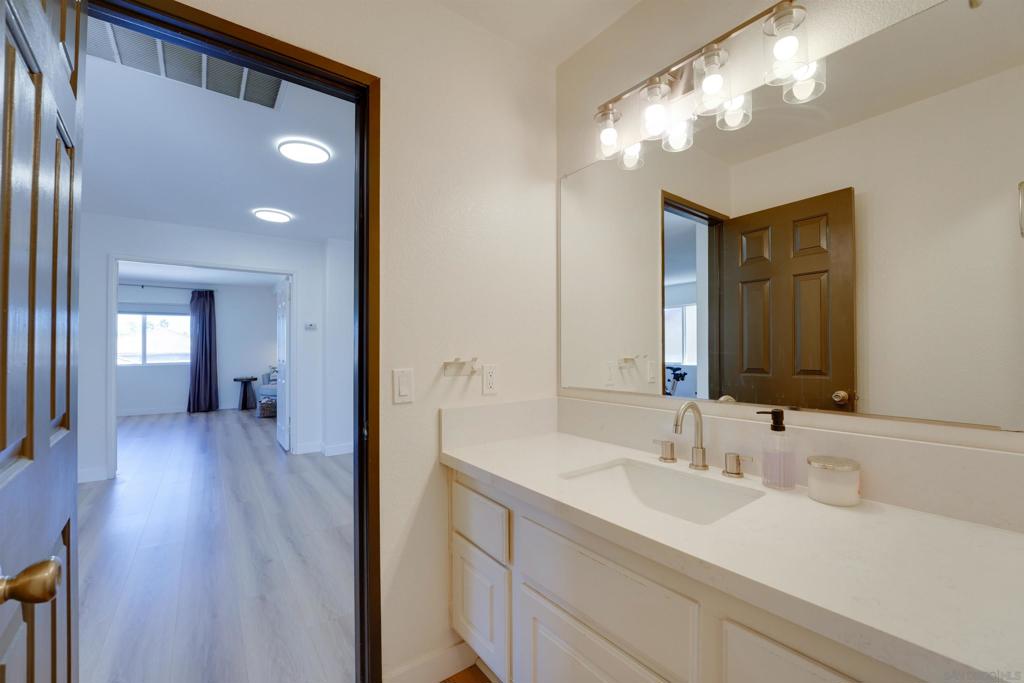 39315 Cardiff Ave Property Photo 25