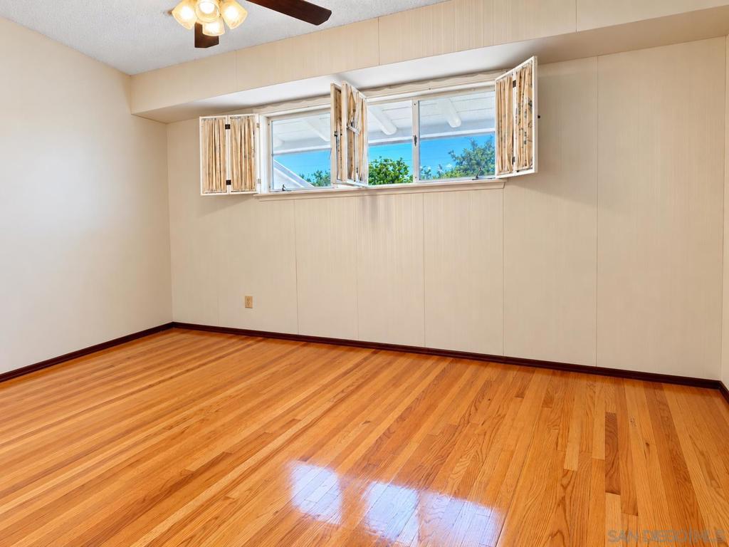 47 E Shasta Street Property Photo 8