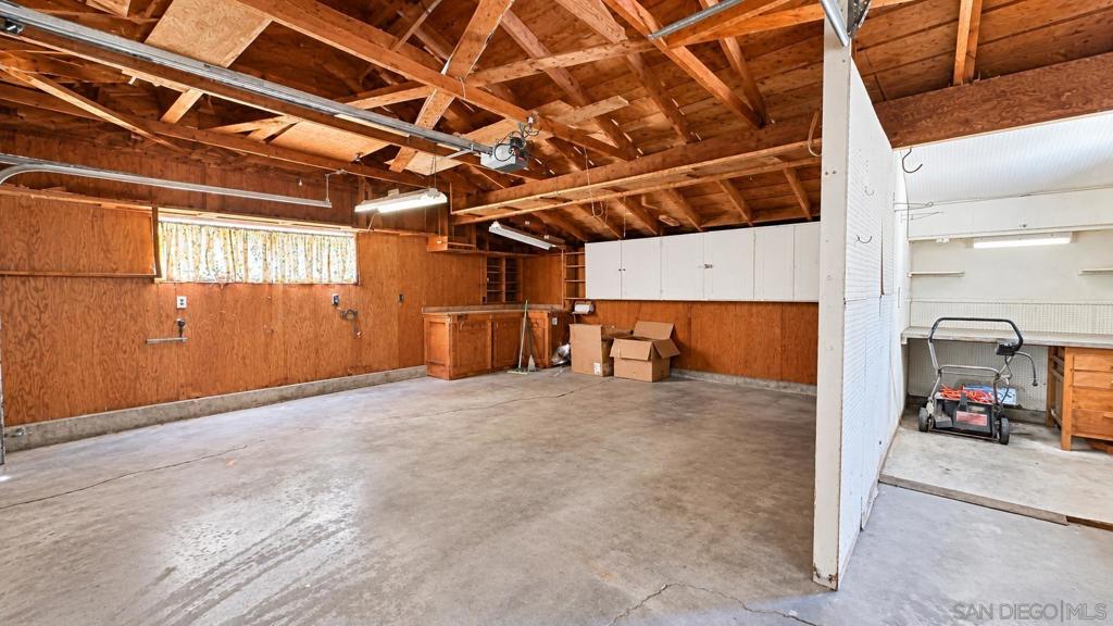 47 E Shasta Street Property Photo 12