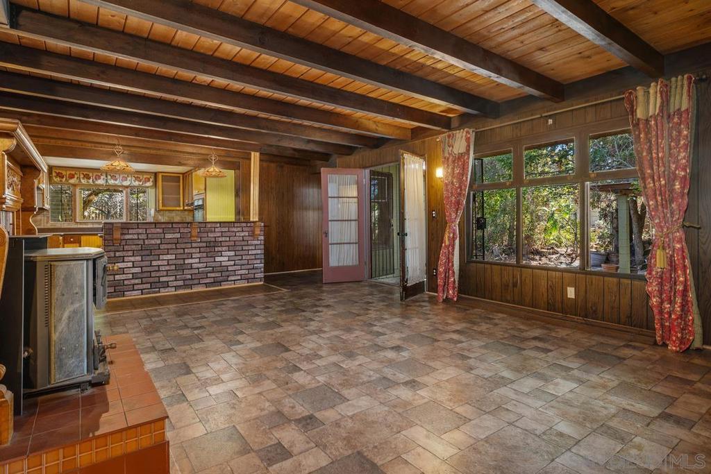 9131 Madison Ave Property Photo 9