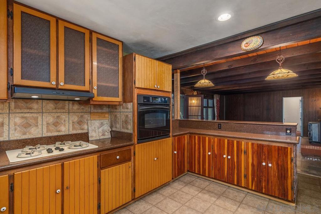 9131 Madison Ave Property Photo 13