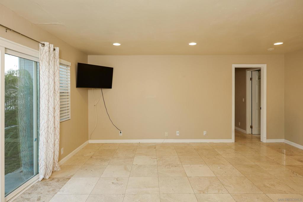 6475 Malcolm Dr Property Photo 11