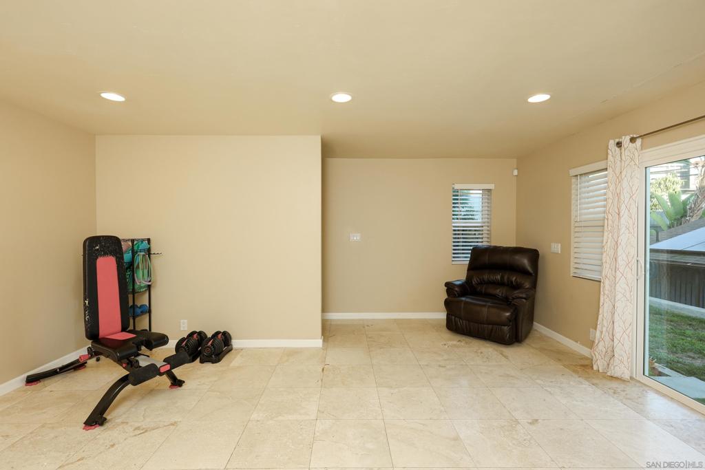 6475 Malcolm Dr Property Photo 12