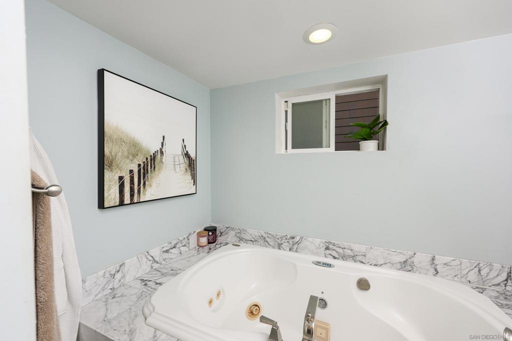 6475 Malcolm Dr Property Photo 17