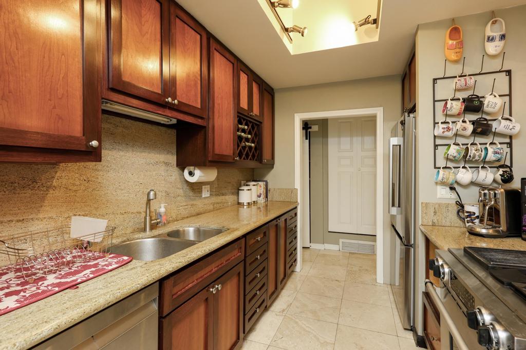 6475 Malcolm Dr Property Photo 24
