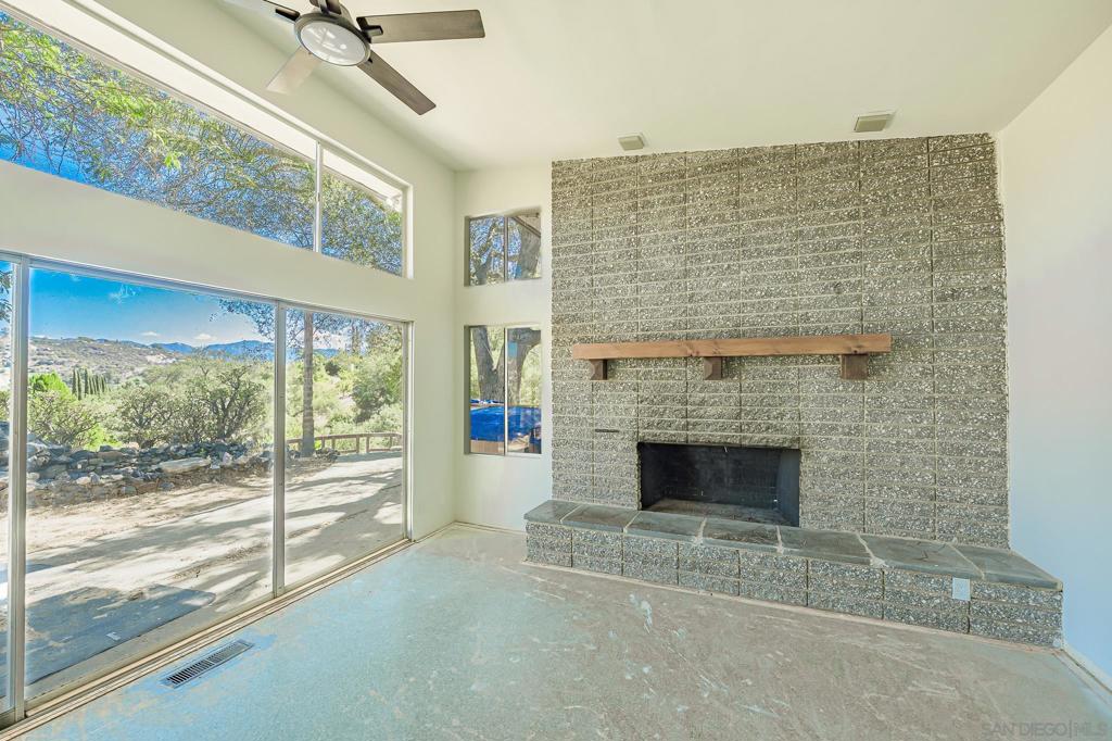 14949 Woods Valley Property Photo 9