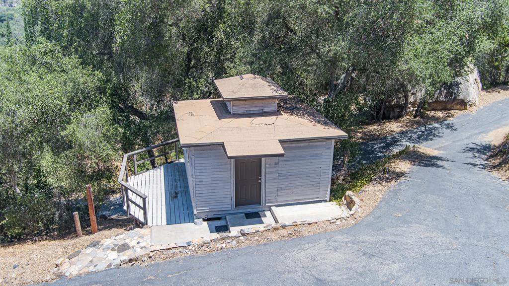 14949 Woods Valley Property Photo 27