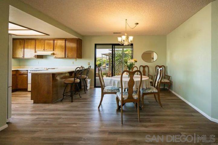 1811 Lynx Glen Property Photo 5