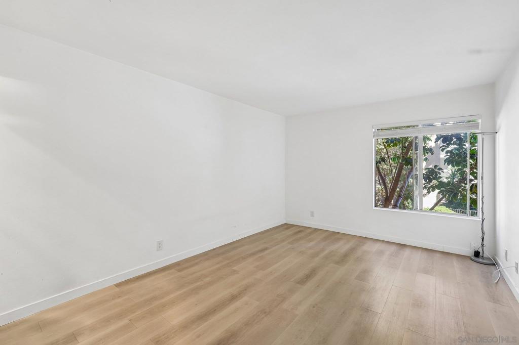 4600 Lamont St 204 Property Photo 19