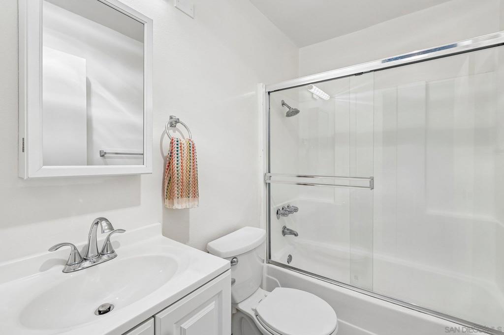 4600 Lamont St 204 Property Photo 23