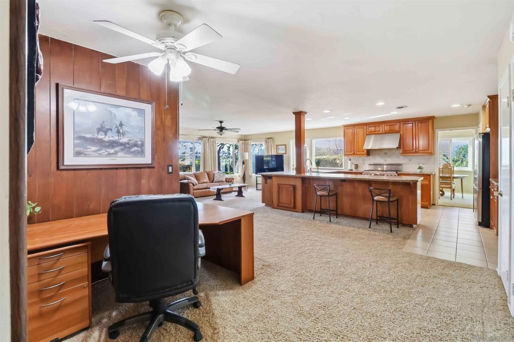 2083 Flying Hills Property Photo 11