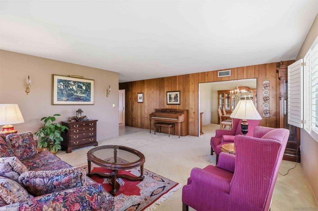 2083 Flying Hills Property Photo 13