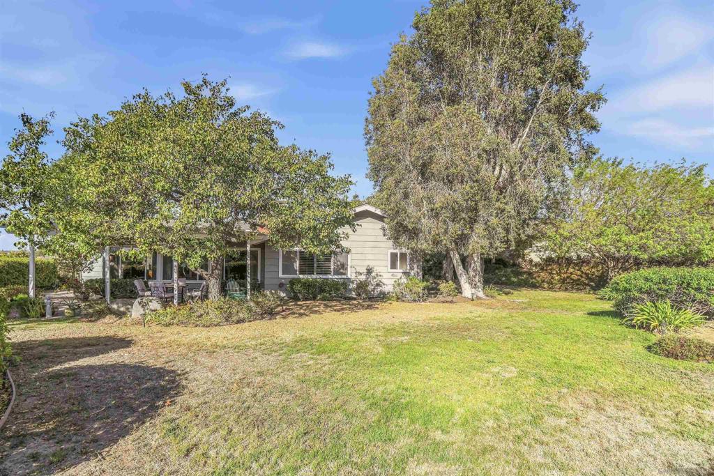2083 Flying Hills Property Photo 25