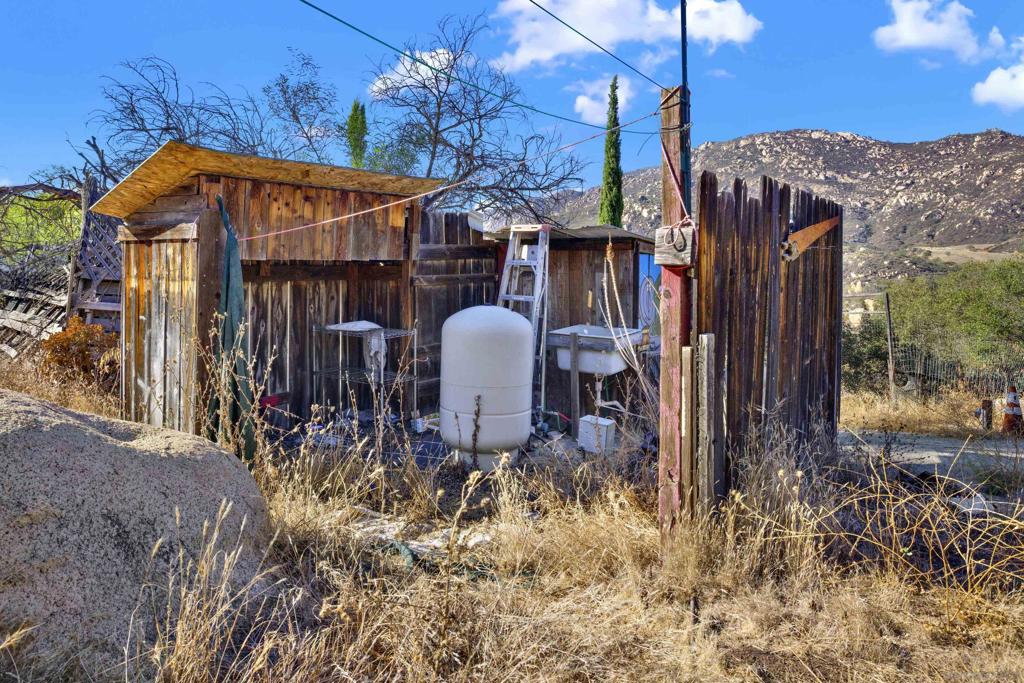 16743 Christopher Ln Property Photo 17