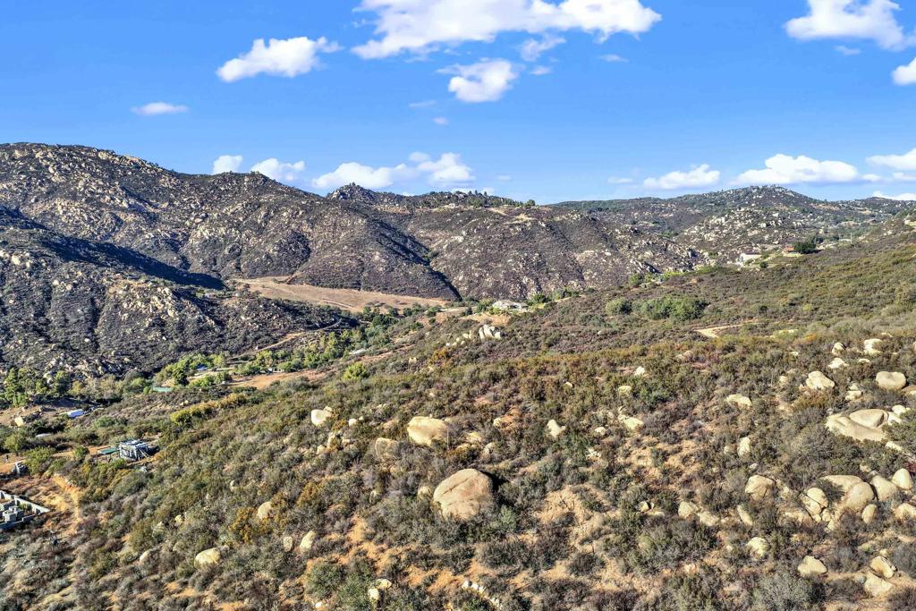 16743 Christopher Ln Property Photo 23