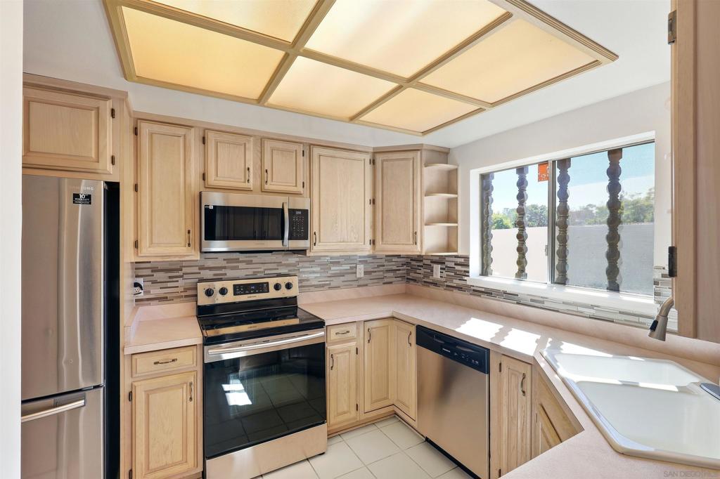 17091 Bernardo Center Dr B Property Photo 8