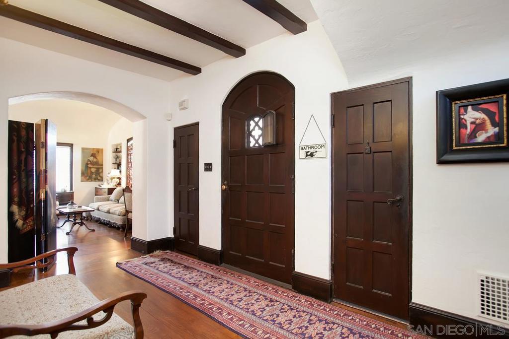 815 Alameda Boulevard Property Photo 14