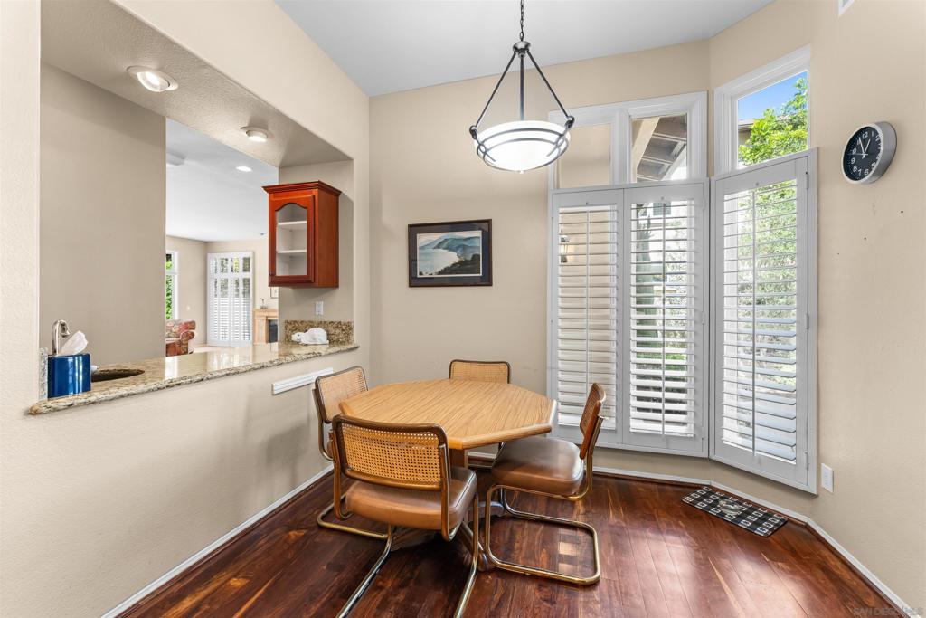 9744 Claiborne Square Property Photo 7
