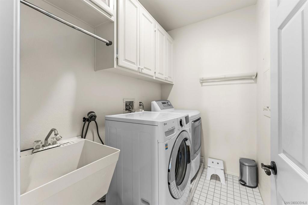 9744 Claiborne Square Property Photo 32