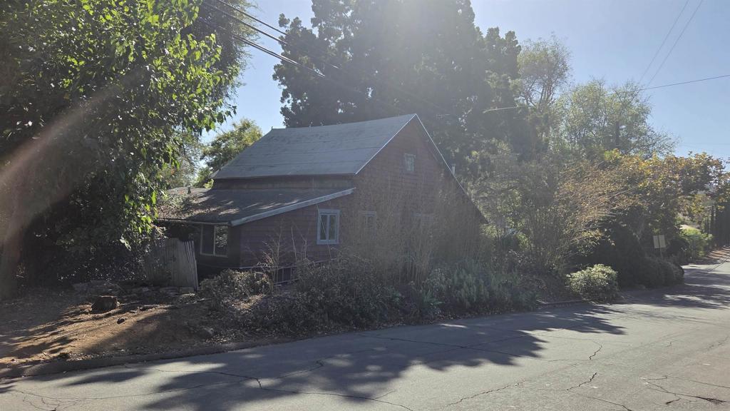 8751 Mariposa Street Property Photo 2