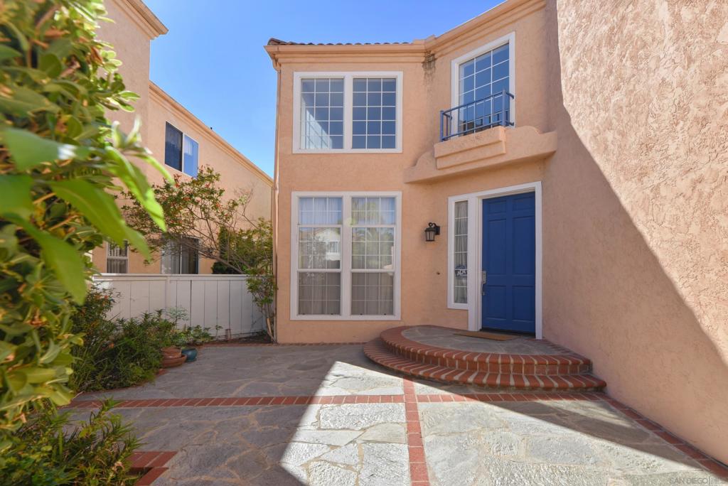 17964 Pueblo Vista Ln Property Photo 4