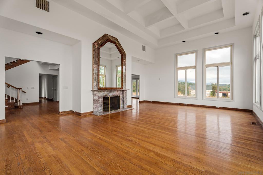 5755 Boulder Creek Rd. Property Photo 14