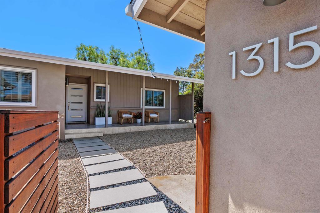 1315 Crestridge Dr. Property Photo 3