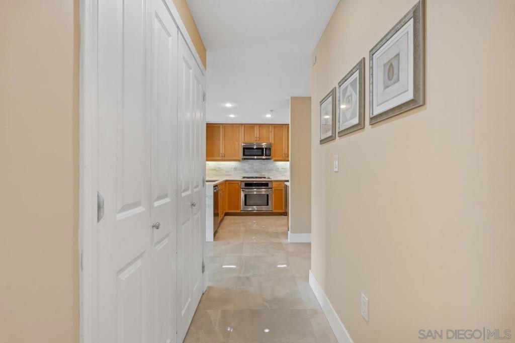 850 Beech St 1703 Property Photo 34