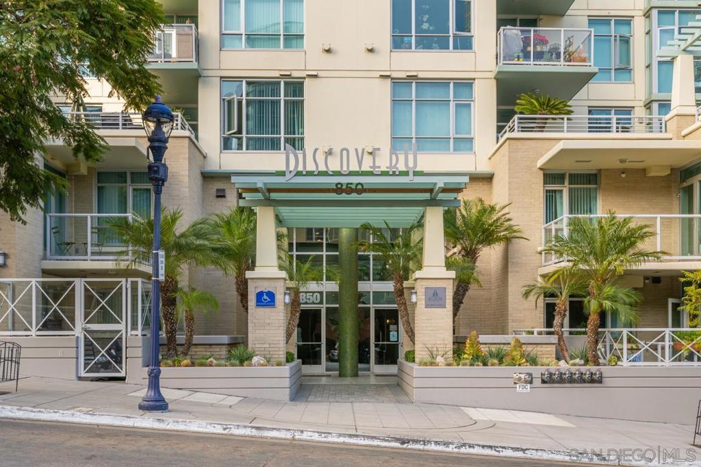 850 Beech St 1703 Property Photo 37
