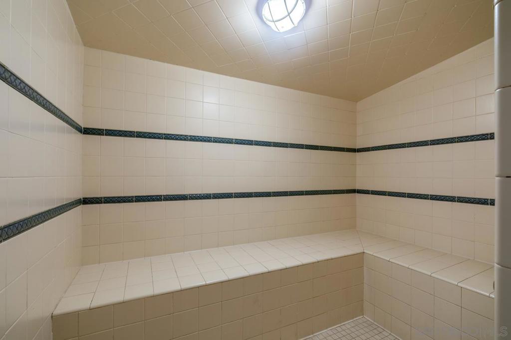 850 Beech St 1703 Property Photo 45