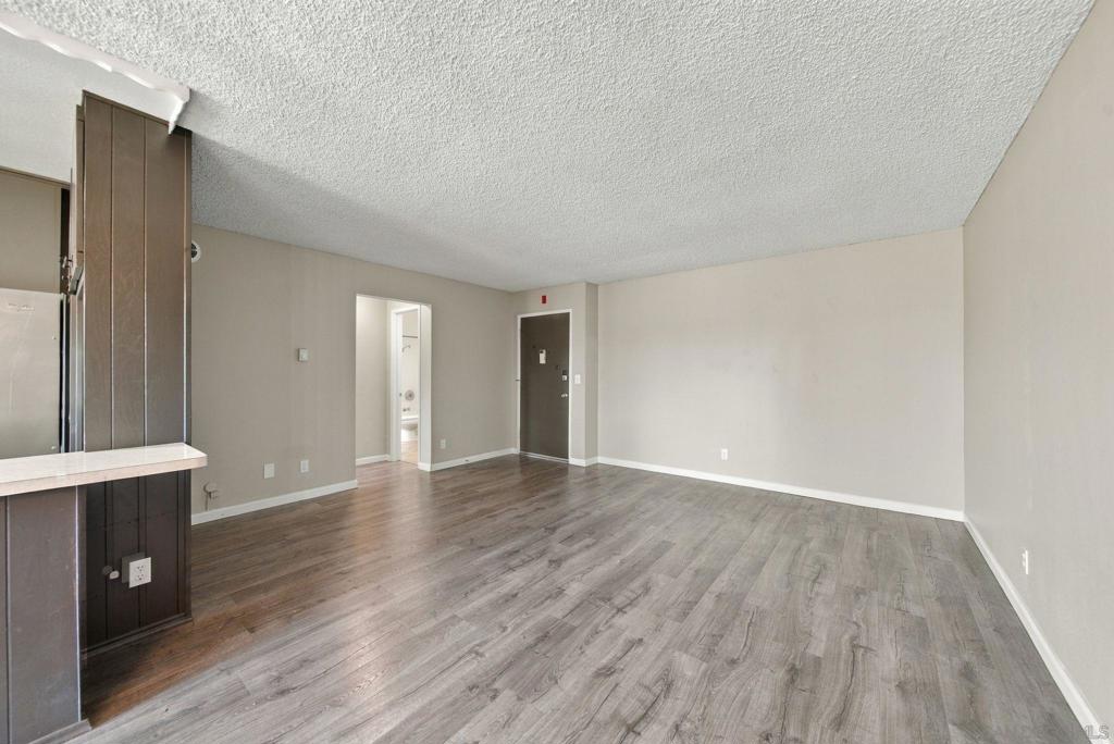 7835 Cowles Mountain Ct B18 Property Photo 5