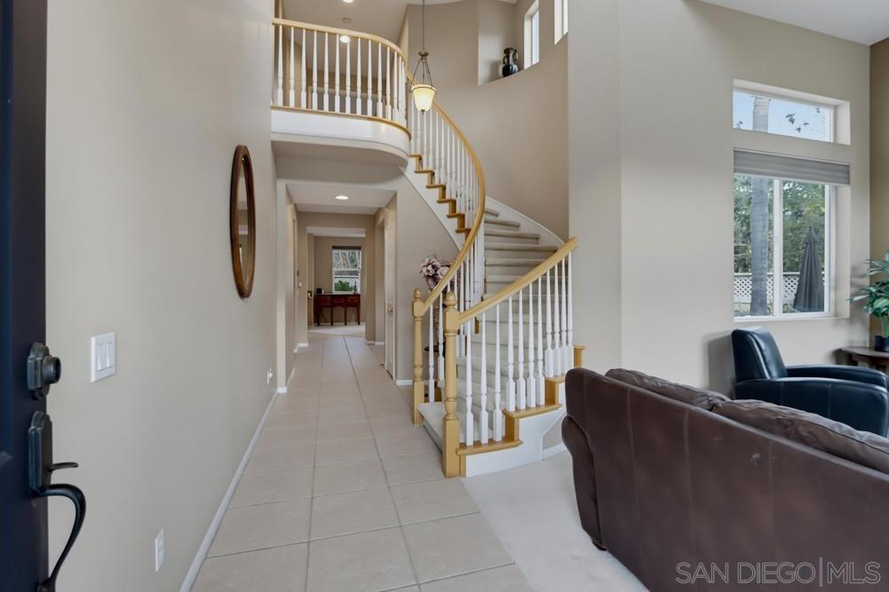 2702 W Canyon Avenue Property Photo 9