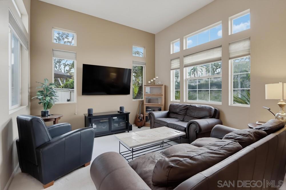 2702 W Canyon Avenue Property Photo 10