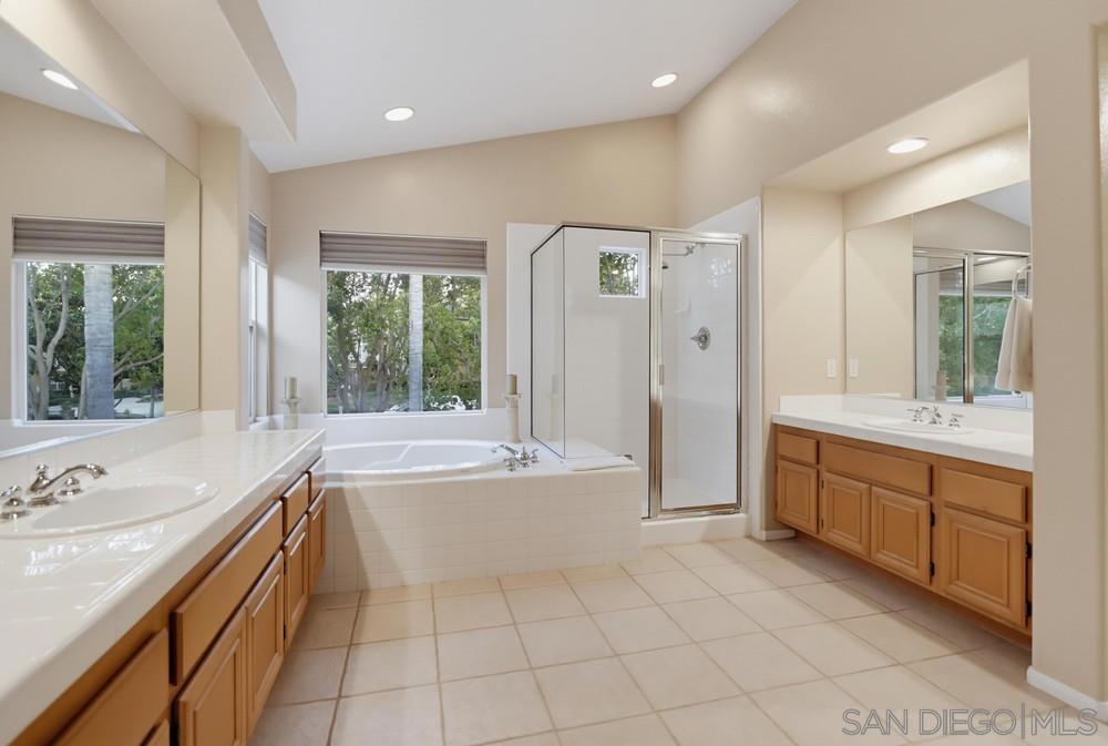 2702 W Canyon Avenue Property Photo 19