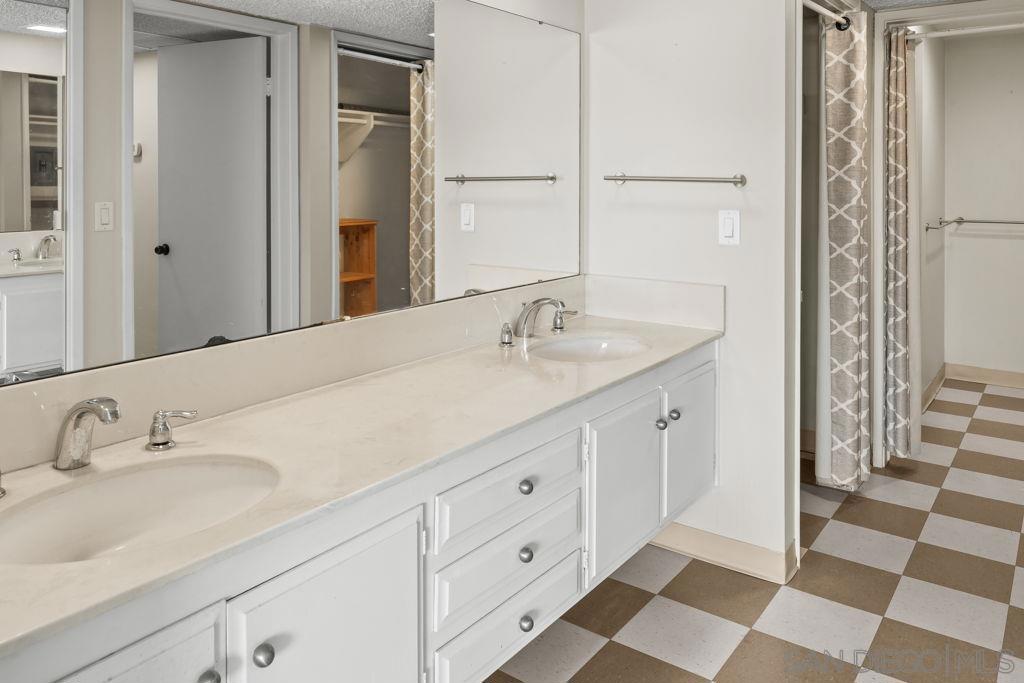 4900 Rosehedge Dr 304 Property Photo 18