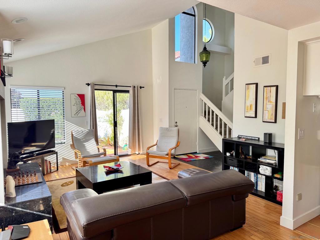 2108 Sea Village Circle Property Photo 3