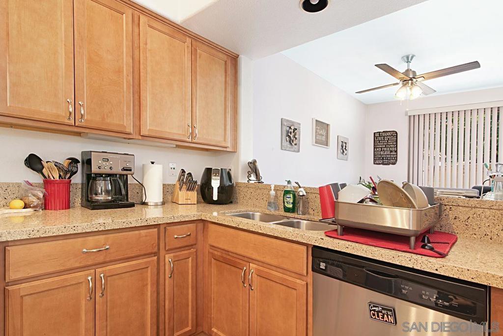 12318 Creekview Drive Property Photo 10